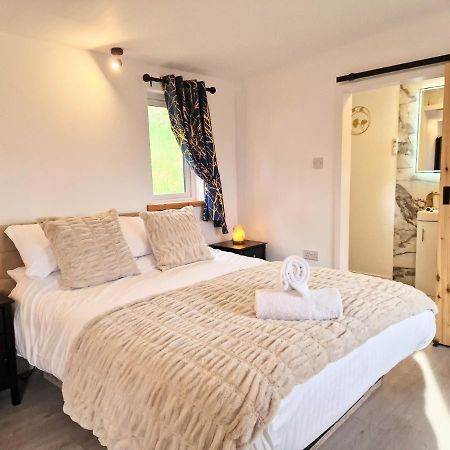 Kaoglen Lodge - Fawn Pod - Hot Tub - Dogs - Pitlochry - Luxury Blairgowrie and Rattray المظهر الخارجي الصورة