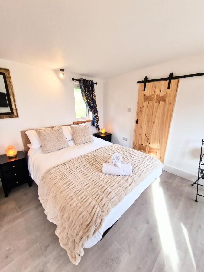 Kaoglen Lodge - Fawn Pod - Hot Tub - Dogs - Pitlochry - Luxury Blairgowrie and Rattray المظهر الخارجي الصورة