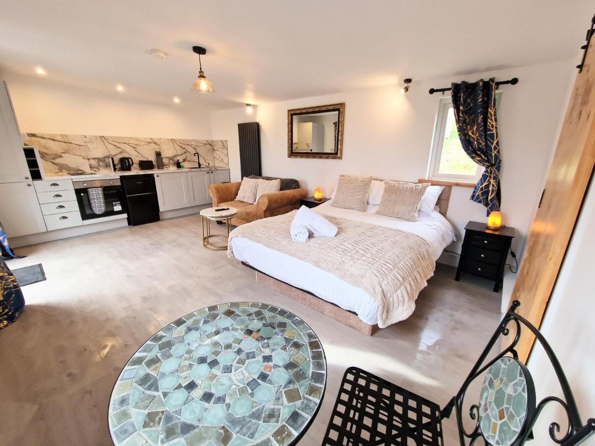 Kaoglen Lodge - Fawn Pod - Hot Tub - Dogs - Pitlochry - Luxury Blairgowrie and Rattray المظهر الخارجي الصورة