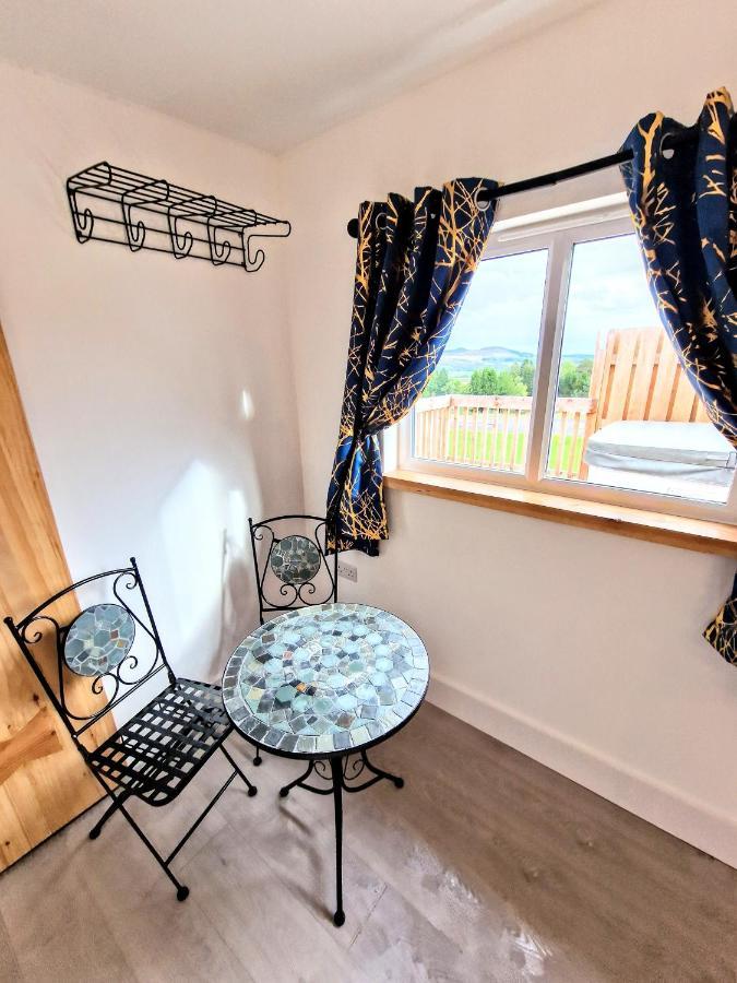 Kaoglen Lodge - Fawn Pod - Hot Tub - Dogs - Pitlochry - Luxury Blairgowrie and Rattray المظهر الخارجي الصورة
